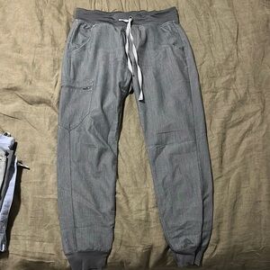 Figs women’s Zamora Joggers in Graphite
